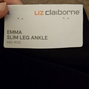 Liz Claiborne Black Slim Leg Ankle Pants